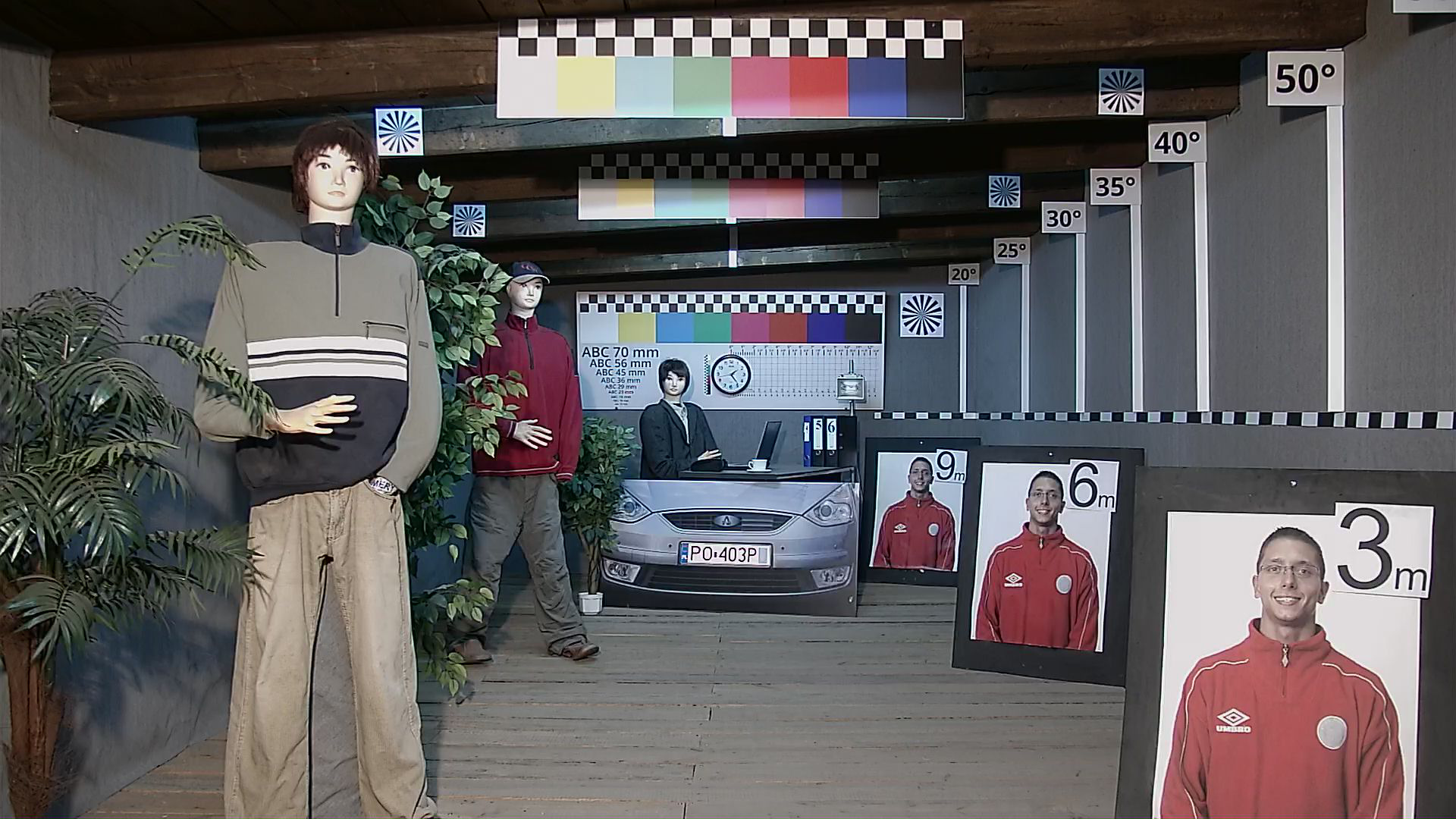 Hình ảnh về Camera HD-TVI Hikvision DS-2CE16D9T-AIRAZH