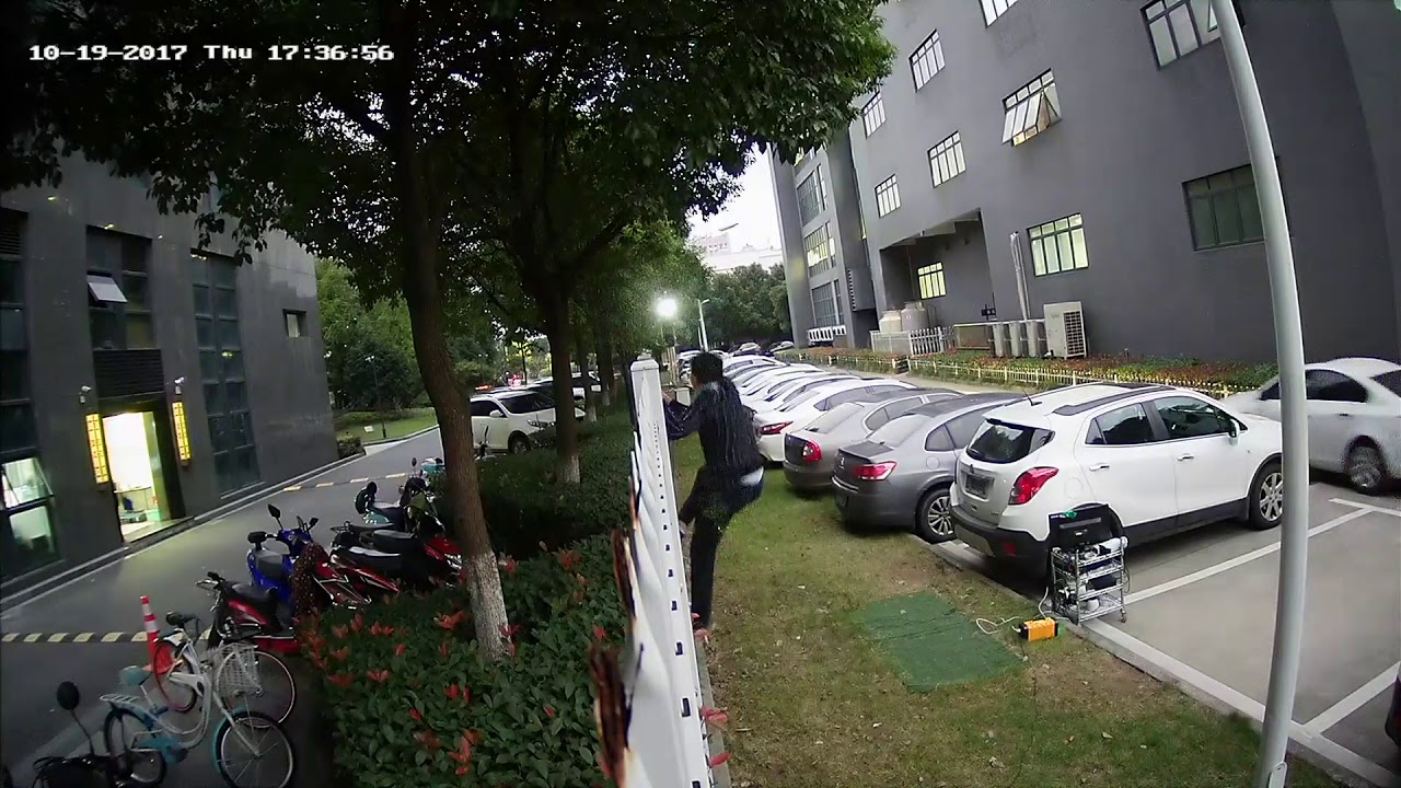 Hình ảnh về Camera HD-TVI Hikvision DS-2CE11D8T-PIRL